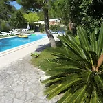 Seaside In With Private Pool Willa *