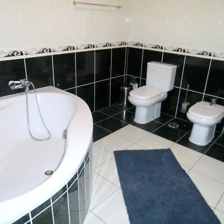 فيلة Seaside In With Private Pool